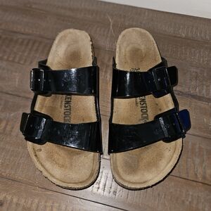 Arizona
Birko-Flor Patent - Black Patent Size 36